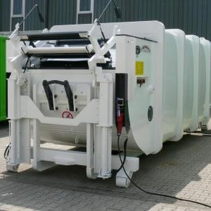 Bergmann 907 SN20 Compactor With Bin Lift